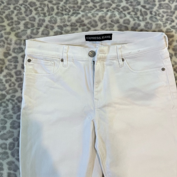 Express Jeans - Picture 2 of 5